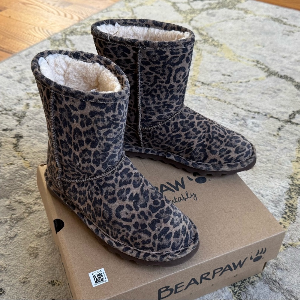 Bearpaw Boots ✨Price Reduction✨